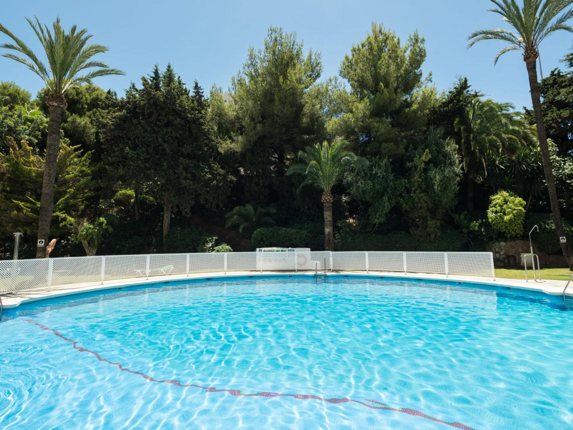 Apartment Jardines Del Mar Marbella Exterior foto