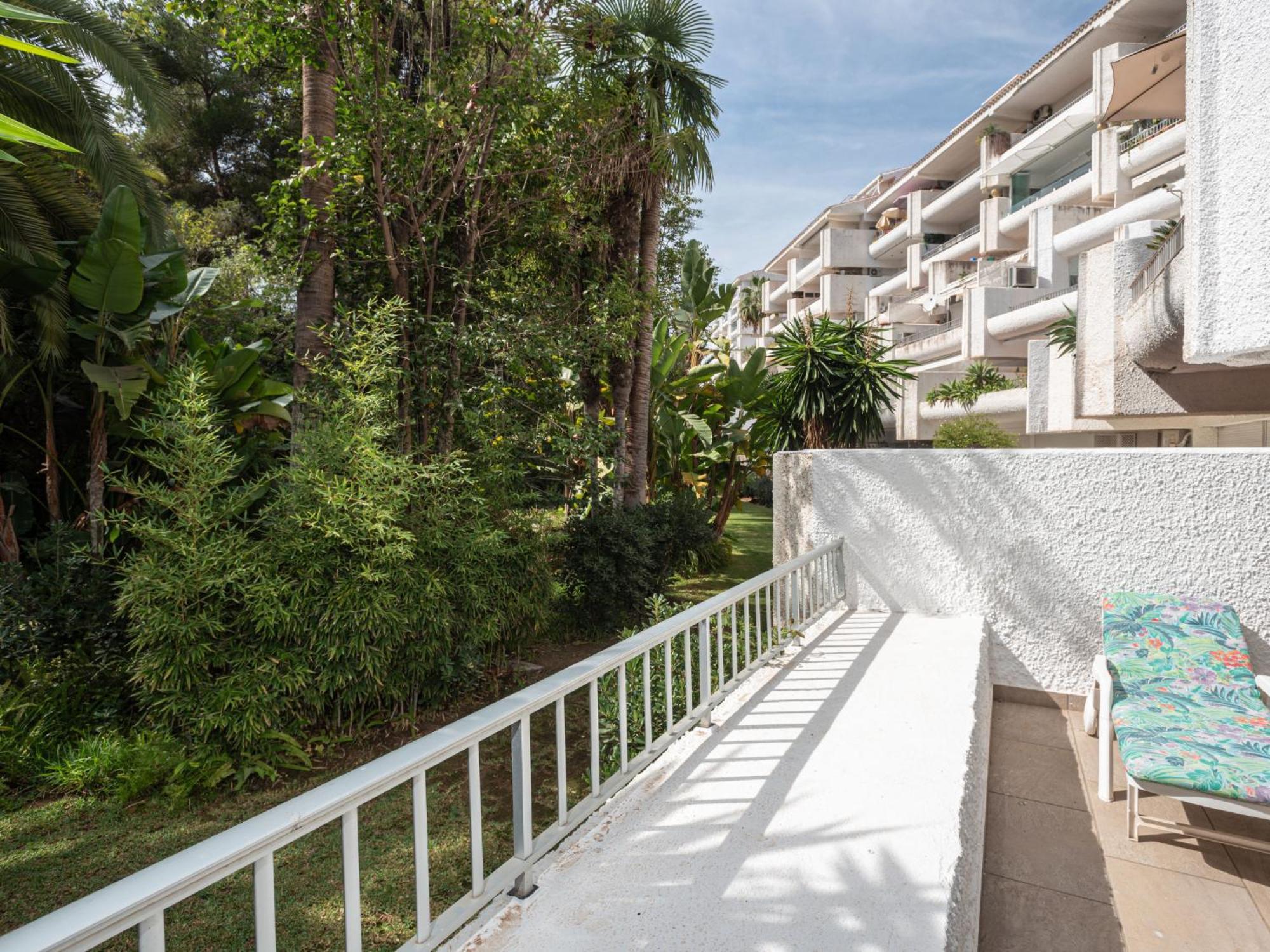 Apartment Jardines Del Mar Marbella Exterior foto