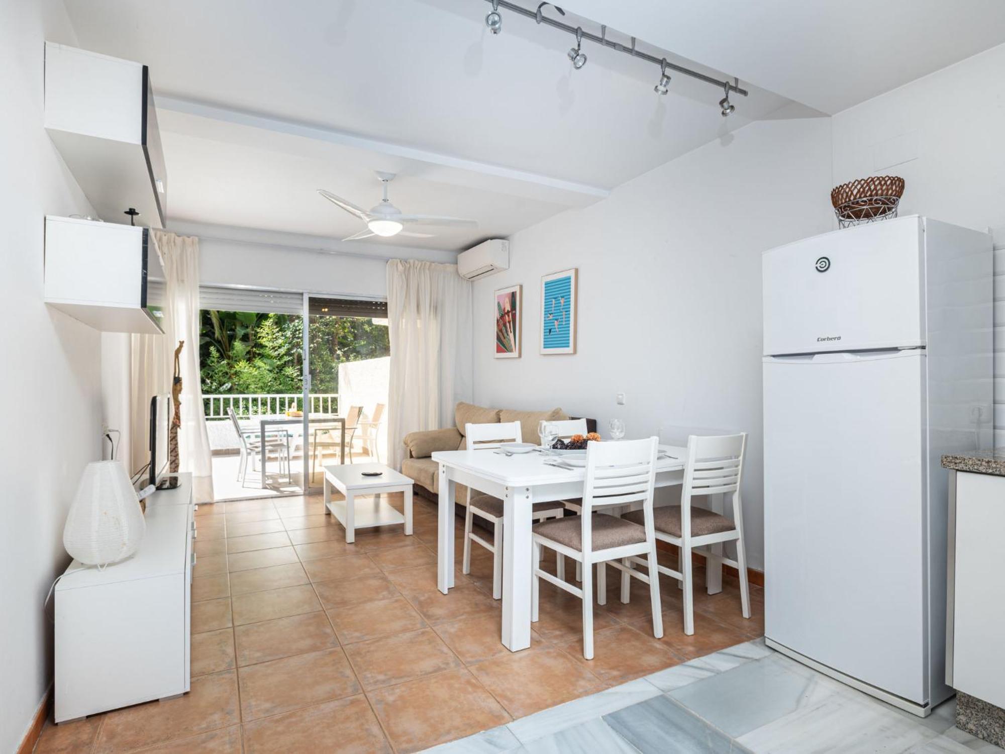 Apartment Jardines Del Mar Marbella Exterior foto